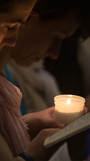 Por que acendemos velas a Deus, ou a um santo? - Salvai-me, Rainha de Fátima!