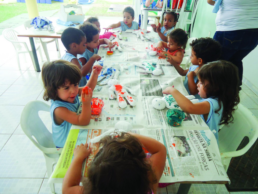 Equipando o playground das crianças do Lar frei Aurélio Stulzer, em Vila Velha - Salvai-me Rainha