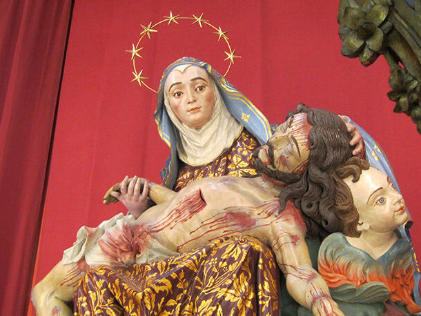A devoção a Nossa Senhora da Piedade - Salvai-me Rainha